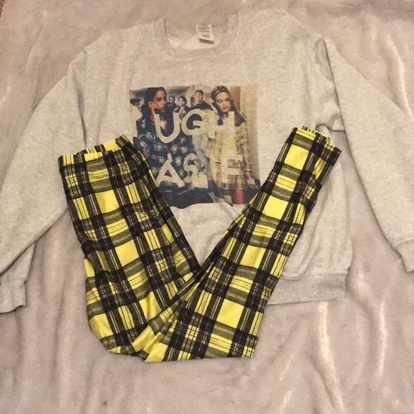 yellow leggings outfit